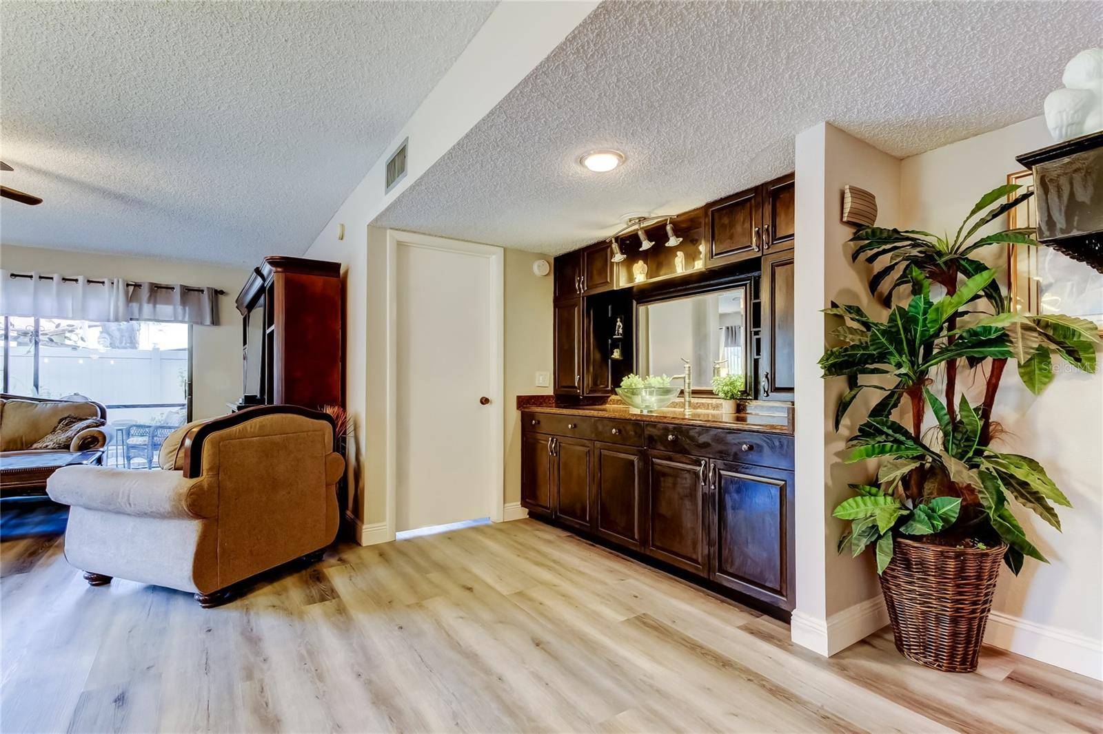 Largo, FL 33771,700 STARKEY RD #1216