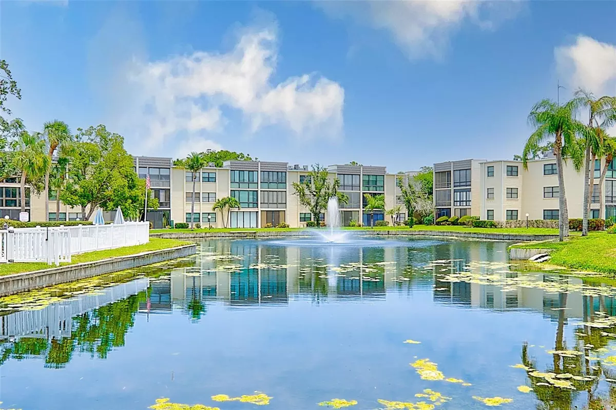 Largo, FL 33774,14130 ROSEMARY LN #4115