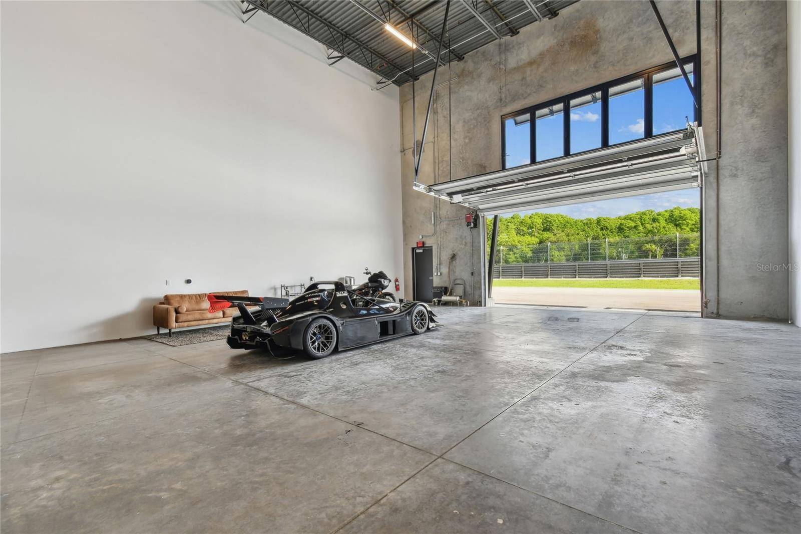 Tampa, FL 33610,6500 MOTOR ENCLAVE WAY #1103