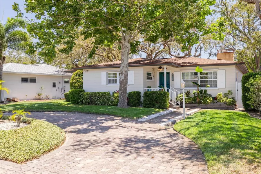 6114 7TH AVE S, Gulfport, FL 33707