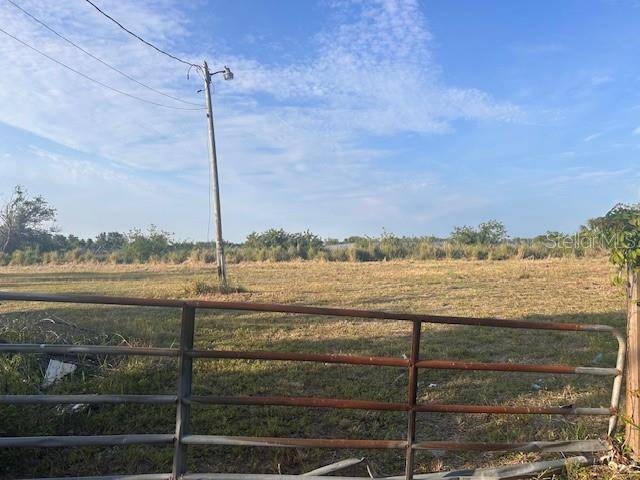 820 STEPHENS RD, Ruskin, FL 33570