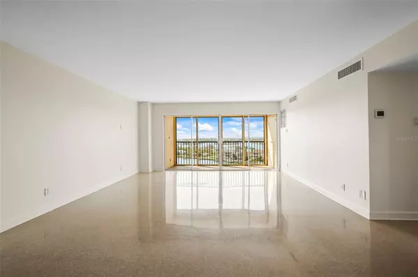 Treasure Island, FL 33706,10355 PARADISE BLVD #1003