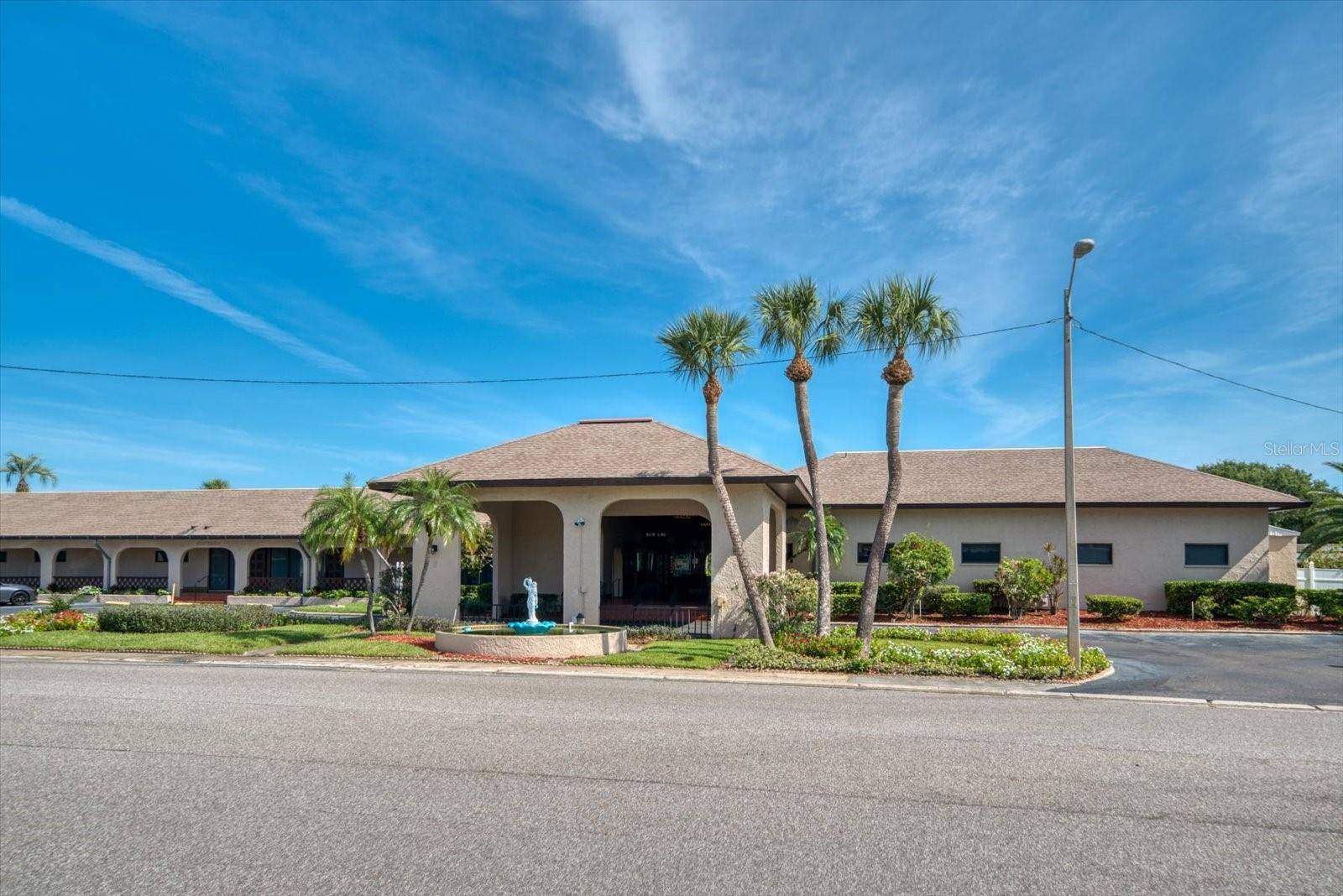 St Petersburg, FL 33708,10038 62ND TER N #17