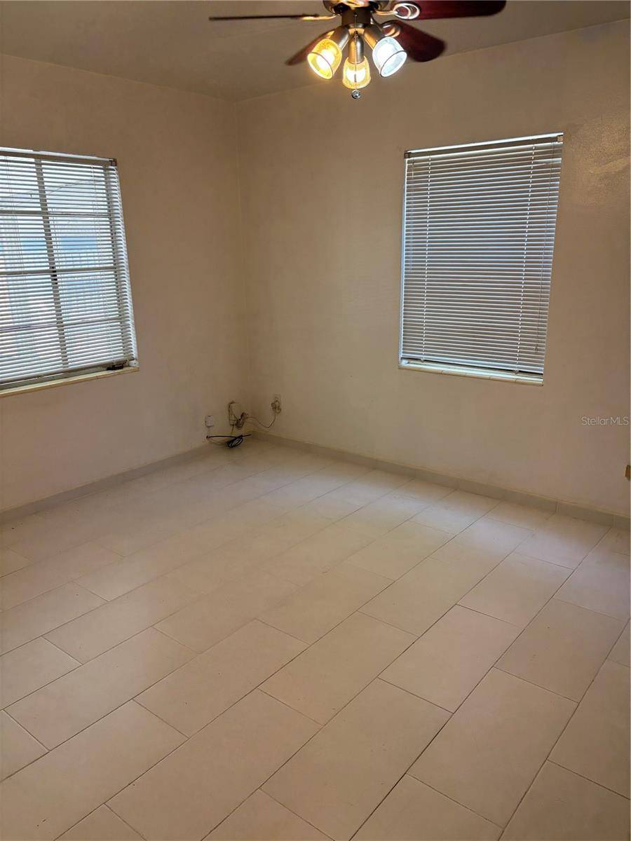 Tampa, FL 33603,5008 N SUWANEE AVE