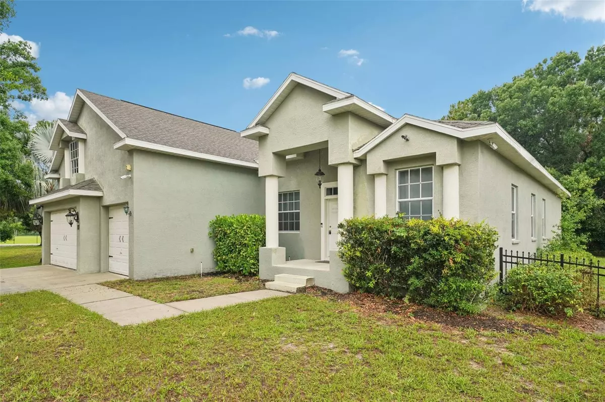 Ruskin, FL 33570,707 9TH AVE SW