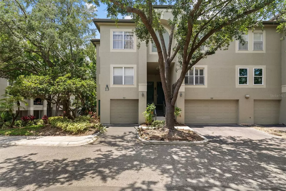 Tampa, FL 33602,727 CORAL REEF DR #NA