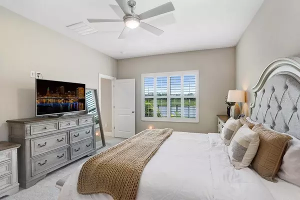 Apollo Beach, FL 33572,6097 GOLDEN NETTLE DR