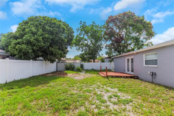 Largo, FL 33778,11809 129TH AVE