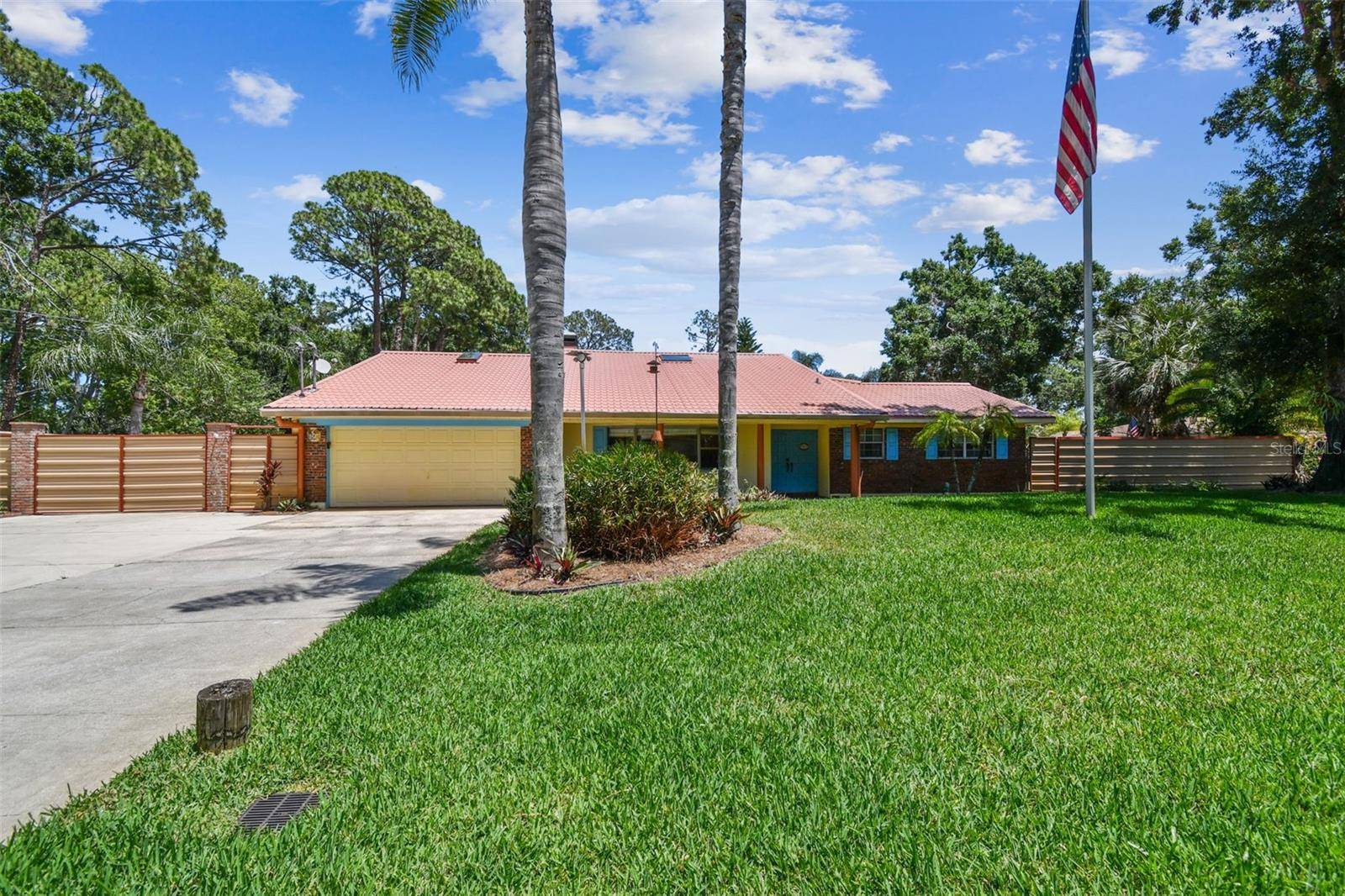 Tampa, FL 33615,7507 BEASLEY RD
