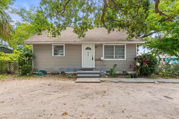 2038 16TH ST S, St Petersburg, FL 33705