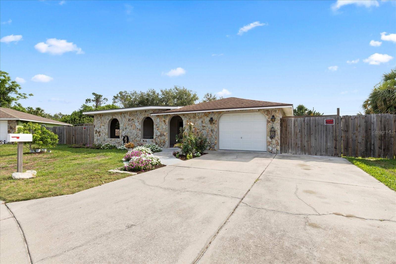 Port Richey, FL 34668,8918 CARMEN LN