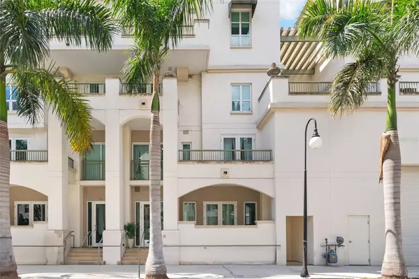 Tampa, FL 33602,450 KNIGHTS RUN AVE #104