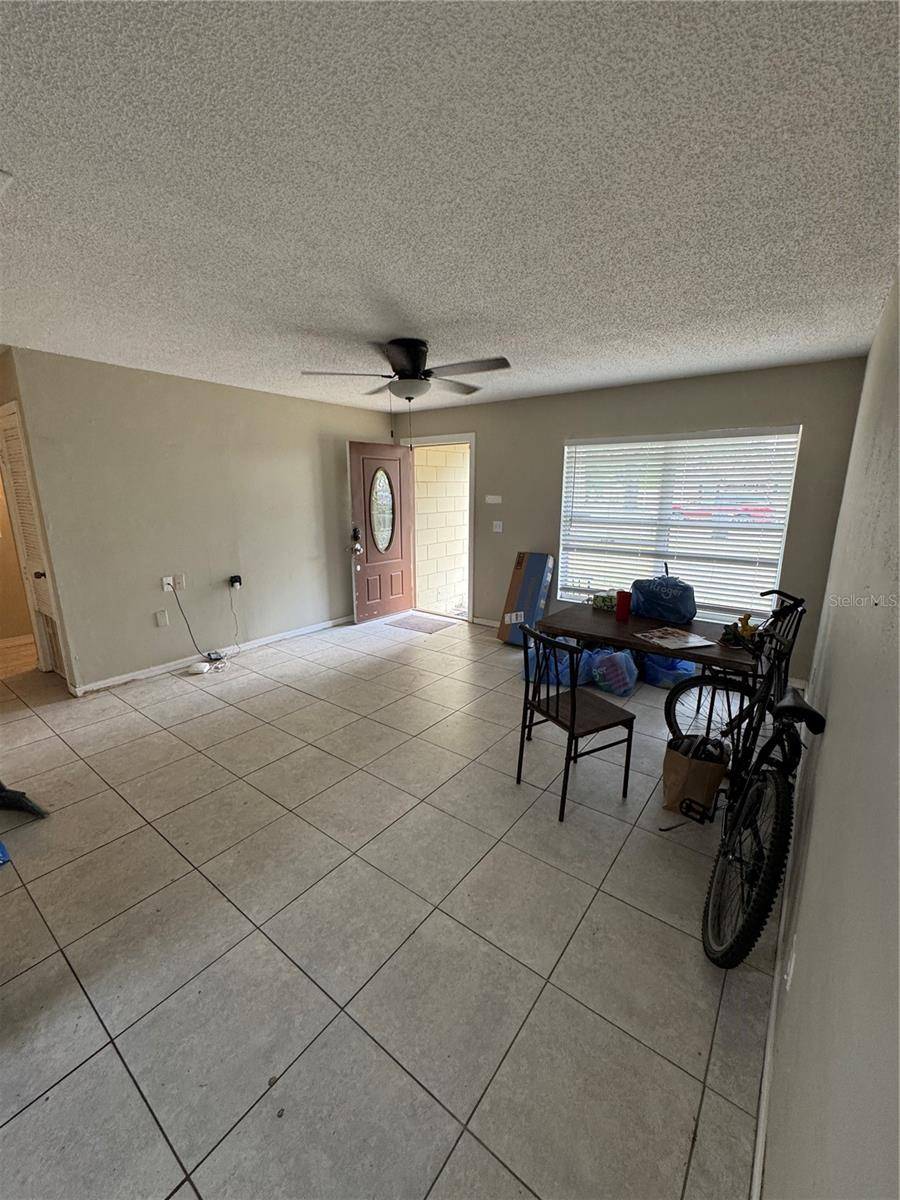 Brandon, FL 33510,201 LENTZ RD