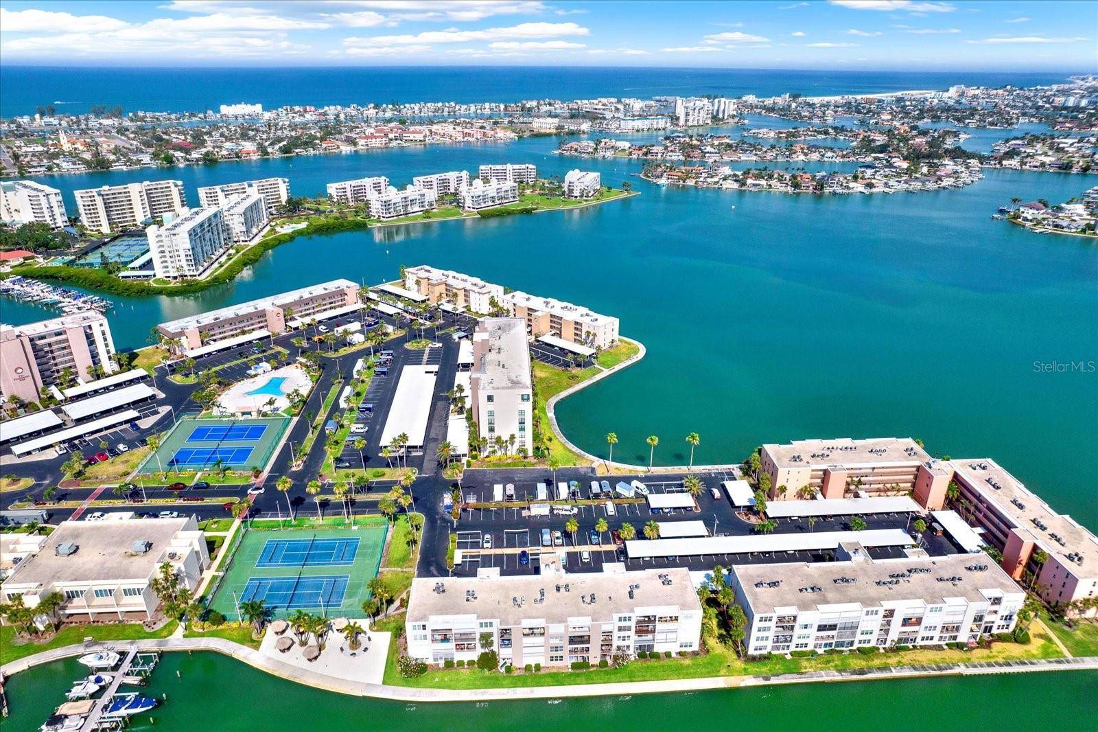 7625 SUN ISLAND DR S #304, South Pasadena, FL 33707