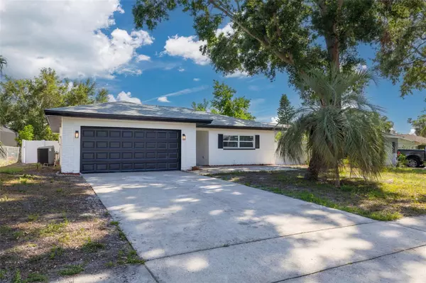 2436 BEACON GROVES BLVD, Palm Harbor, FL 34683