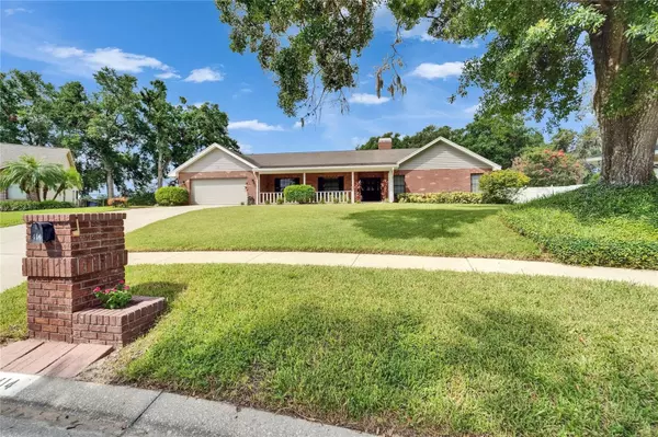 Valrico, FL 33594,414 SUMMIT CHASE DR