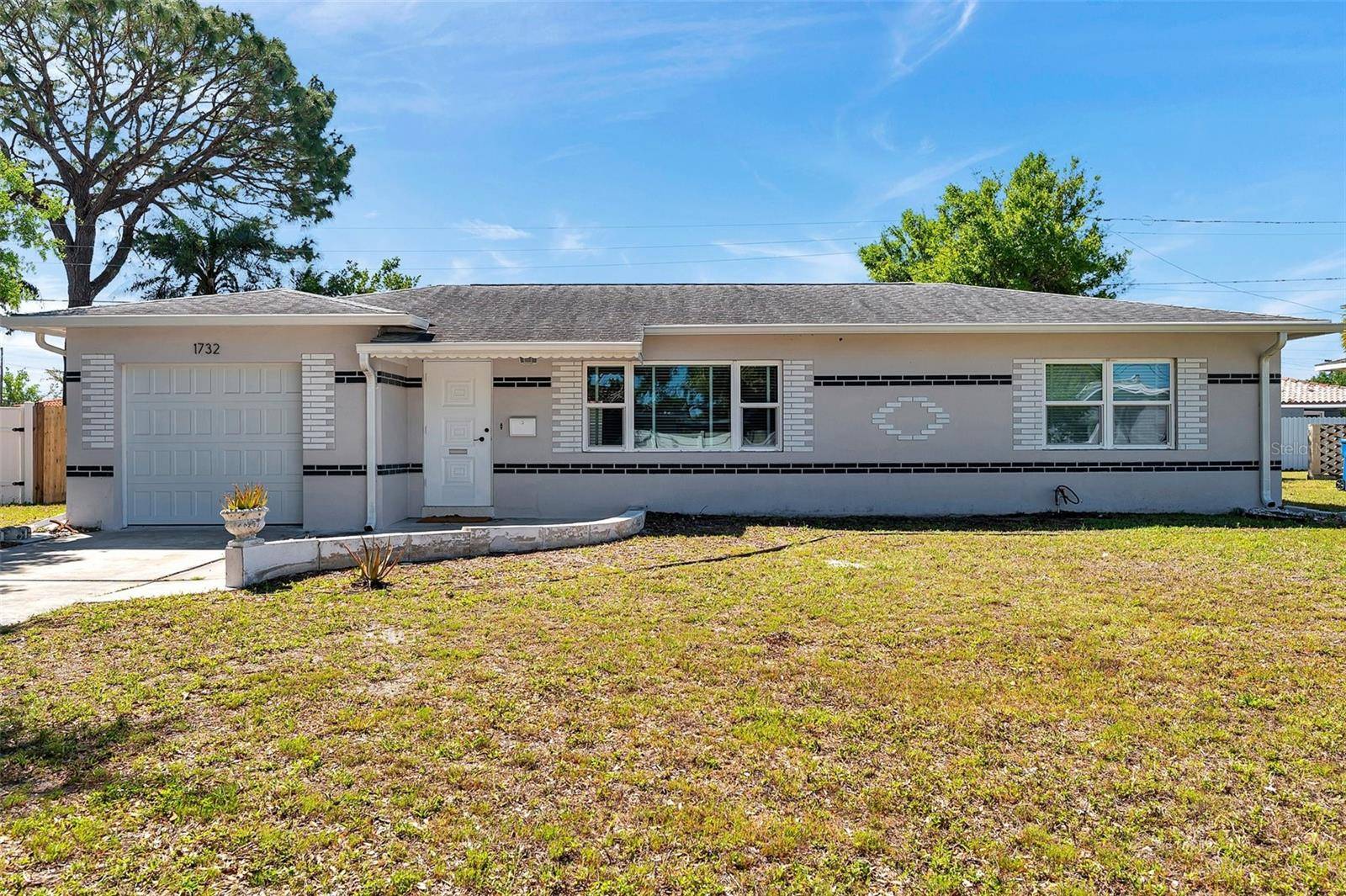 St Petersburg, FL 33702,1732 63RD AVE N