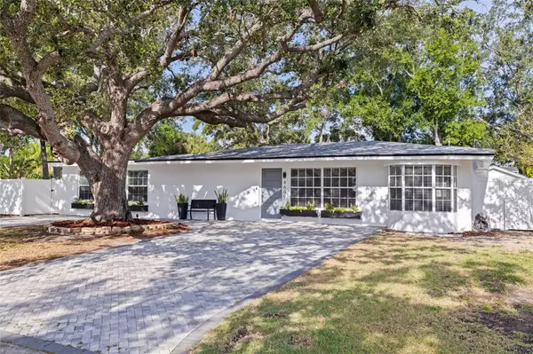 4609 S SHAMROCK RD, Tampa, FL 33611