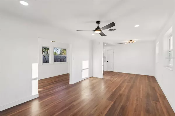 Madeira Beach, FL 33708,410 VIRGINIA AVE