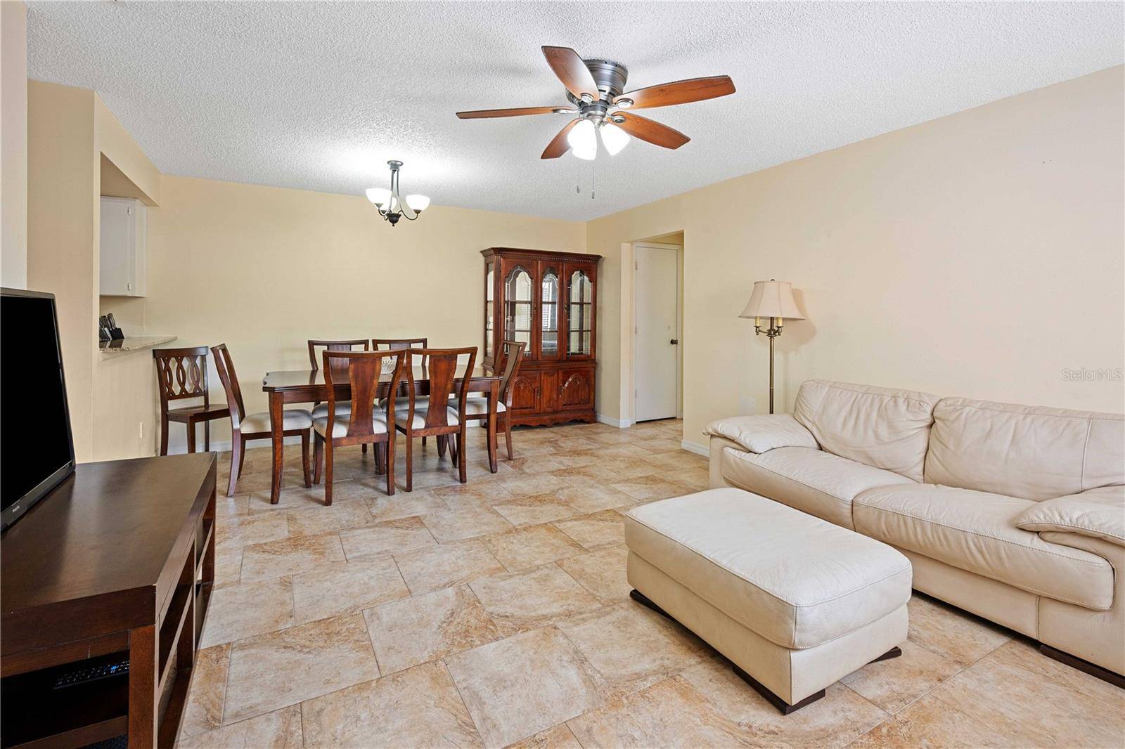 Pinellas Park, FL 33781,8436 60TH ST N #304