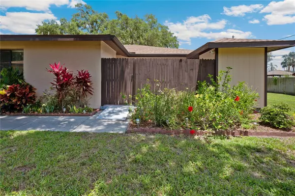 8436 60TH ST N #304, Pinellas Park, FL 33781