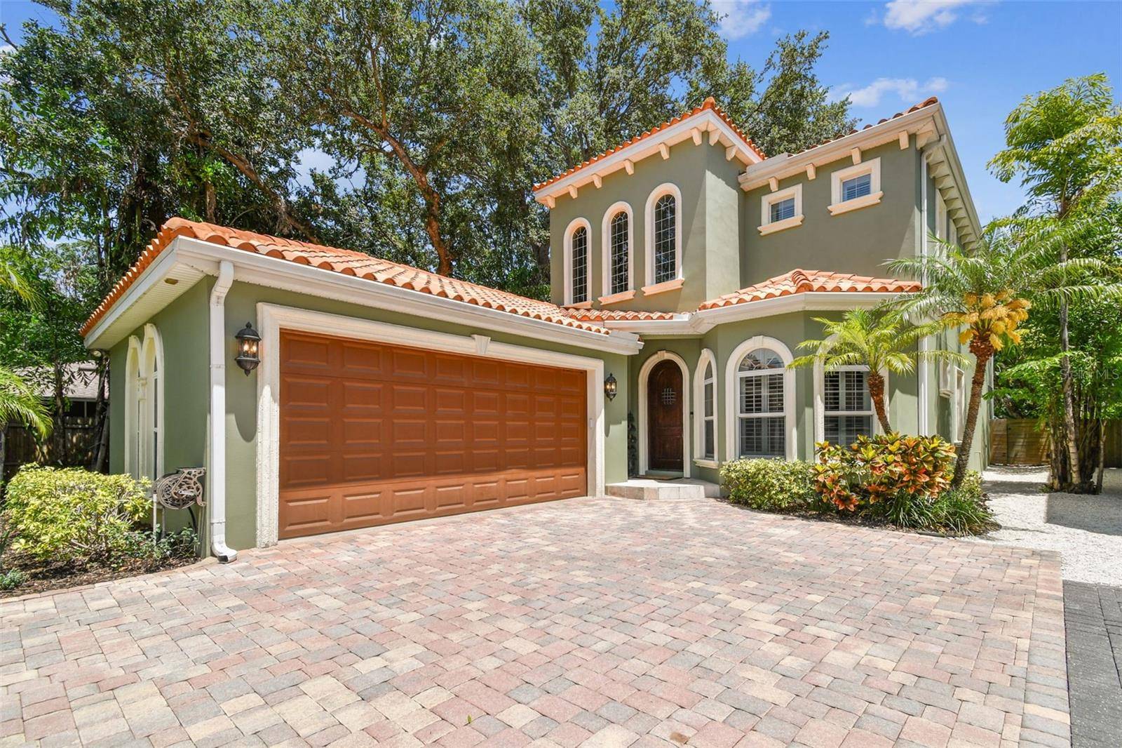 Tampa, FL 33611,6008 INTERBAY BLVD