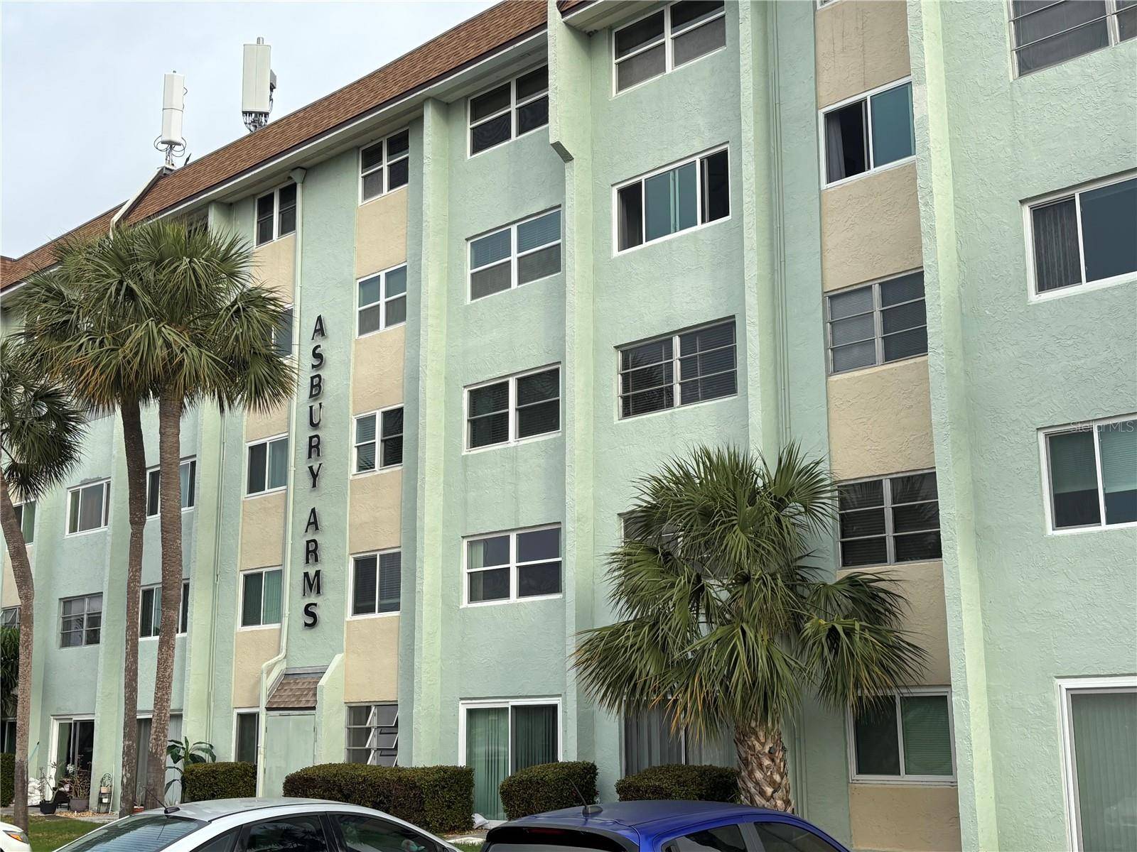 801 83RD AVE N #107, St Petersburg, FL 33702