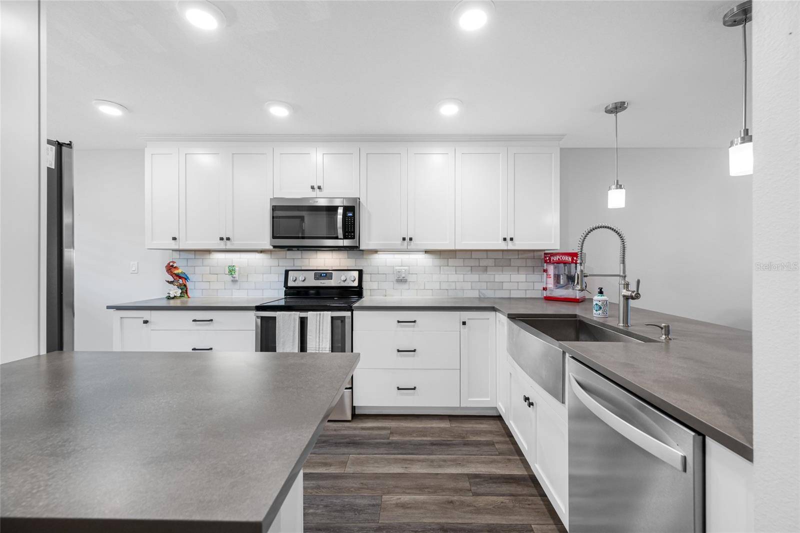 Seminole, FL 33776,9450 HARBOR GREENS WAY #207