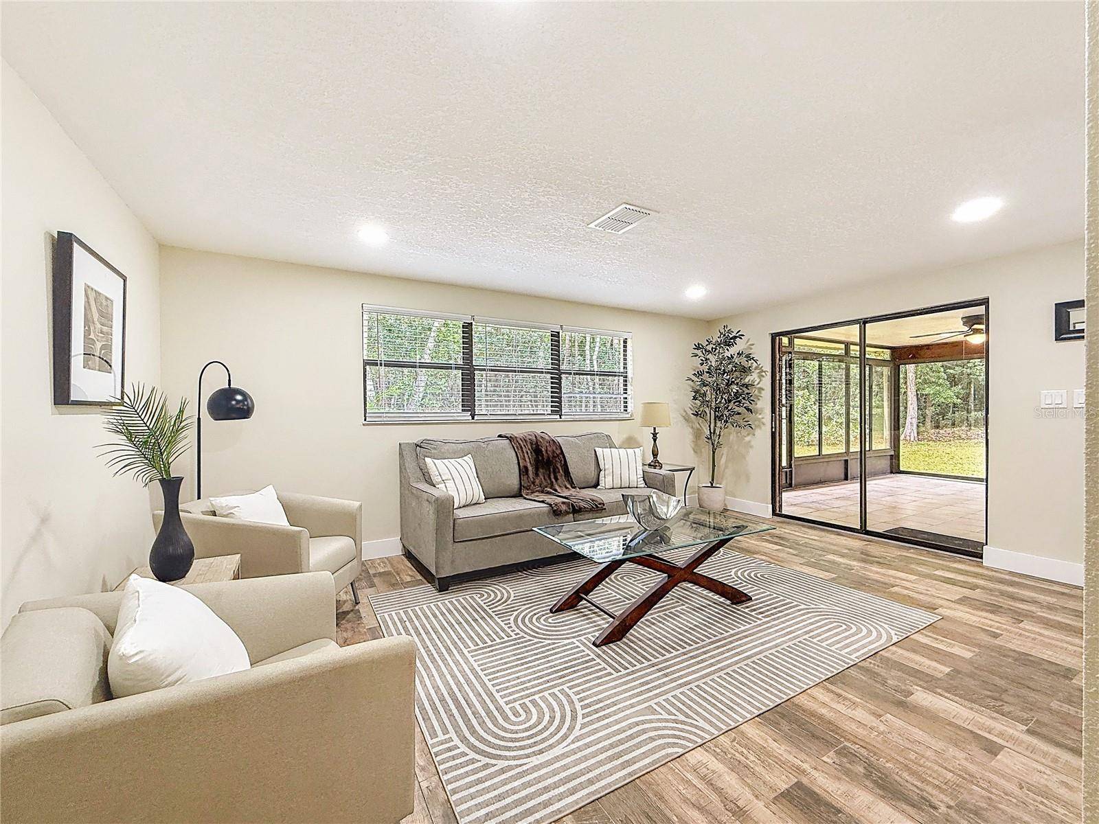Lutz, FL 33558,1025 READING RD