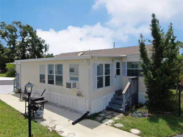 Palmetto, FL 34221,2215 73RD ST E #117