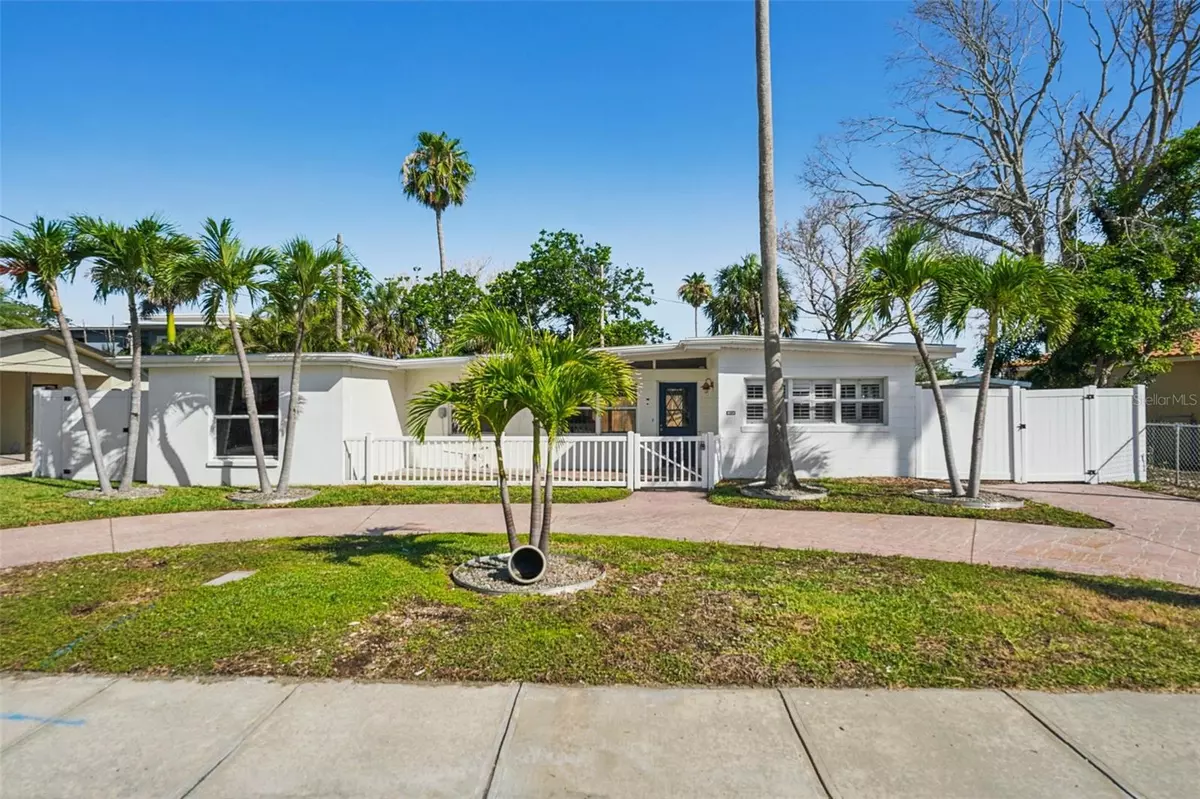 Madeira Beach, FL 33708,709 PRUITT DR