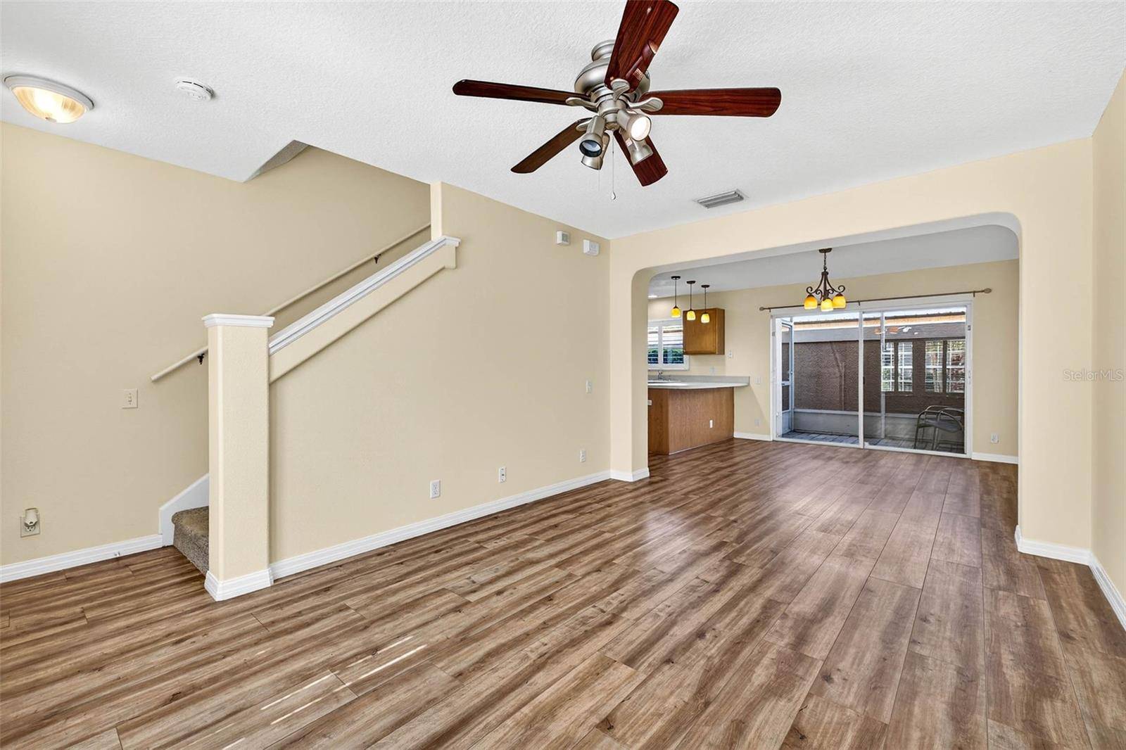 Largo, FL 33773,13290 THOROUGHBRED LOOP