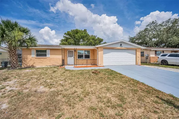 9100 LUNAR LN, Port Richey, FL 34668