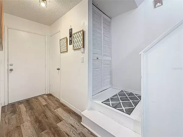 St Petersburg, FL 33716,147 114TH AVE NE #147