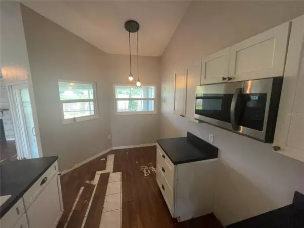 Sarasota, FL 34243,3541 65TH AVENUE CIR E