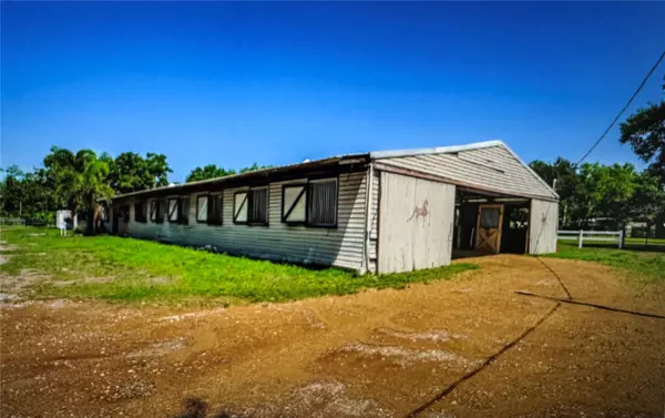 Tampa, FL 33625,10502 HENDERSON RD