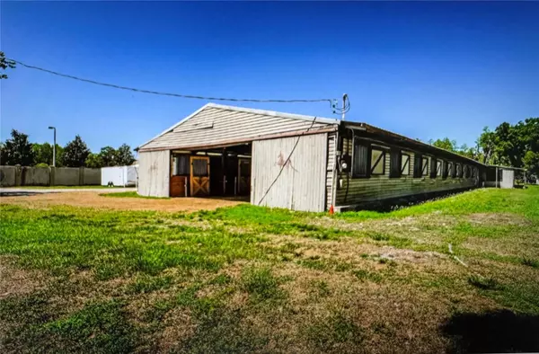 Tampa, FL 33625,10502 HENDERSON RD