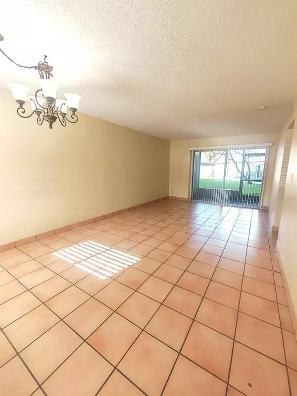 Tampa, FL 33615,6306 NEWTOWN CIR #6A3