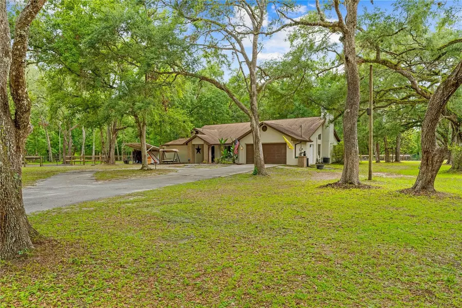 19555 PHILLIPS RD, Brooksville, FL 34604