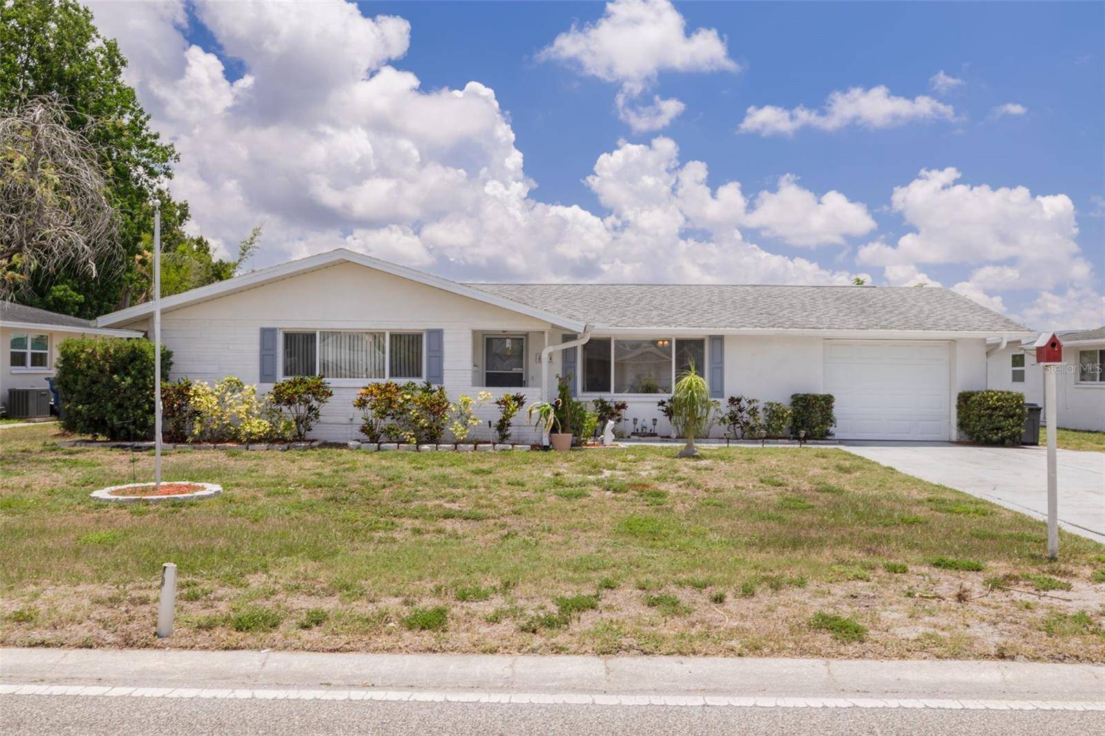 Port Richey, FL 34668,8014 LOTUS DR