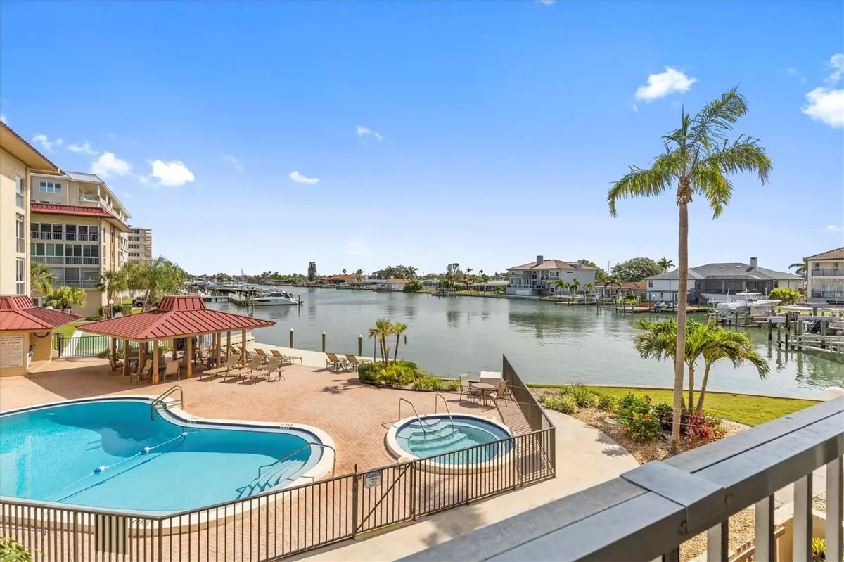 Clearwater Beach, FL 33767,105 ISLAND WAY #126