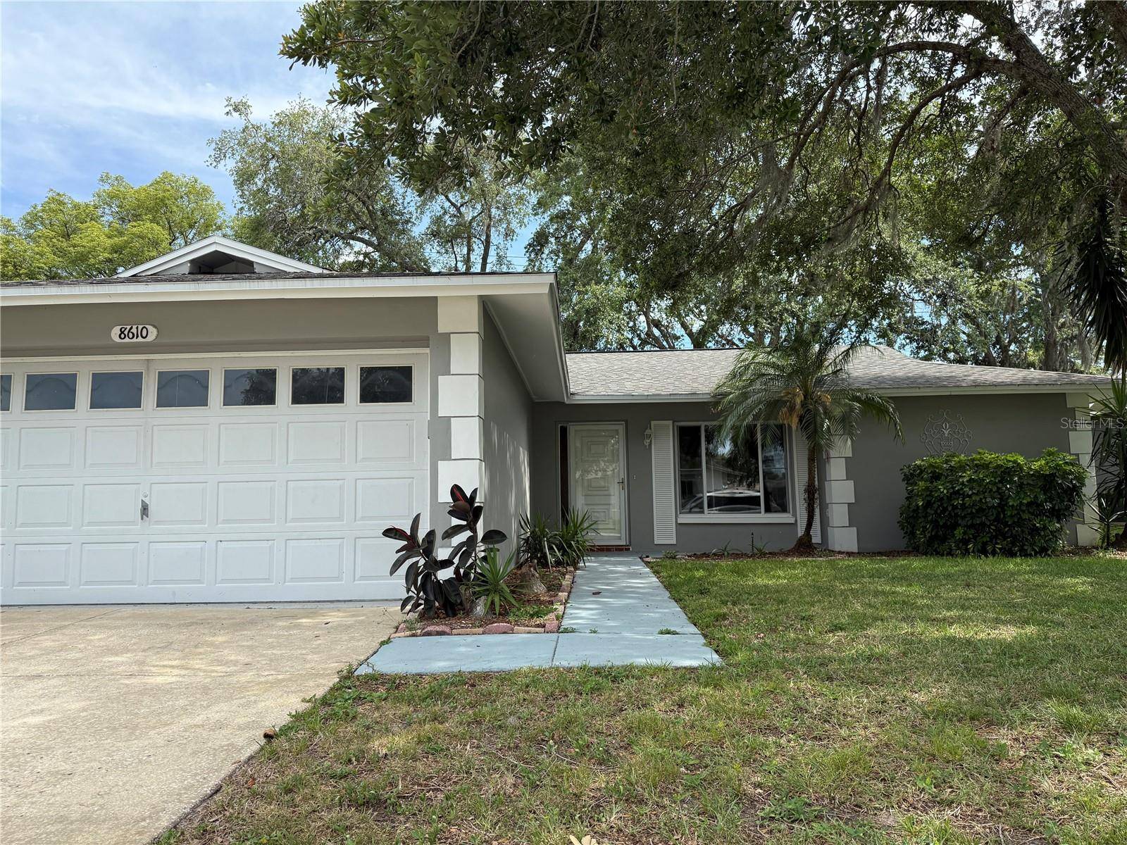 Port Richey, FL 34668,8610 WINDING WOOD DR
