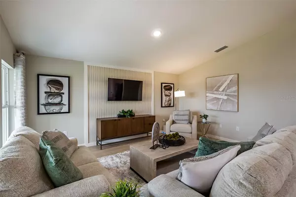Zephyrhills, FL 33541,36995 SAGEMOOR DR