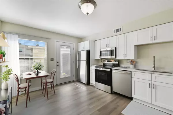 Tampa, FL 33611,4506 LA CAPRI CT