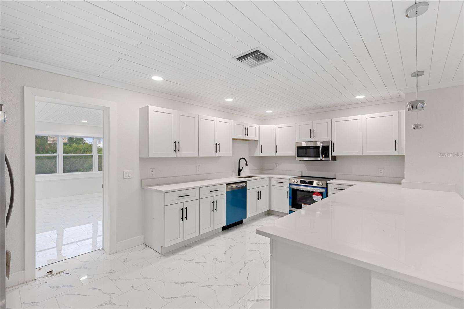 Port Charlotte, FL 33952,3552 MIDDLETOWN ST