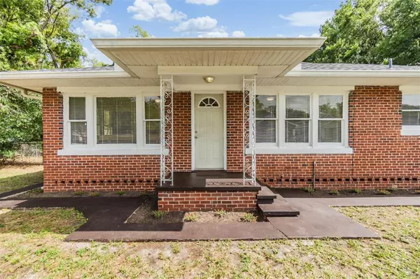 1511 EMMA ST E, Tampa, FL 33610