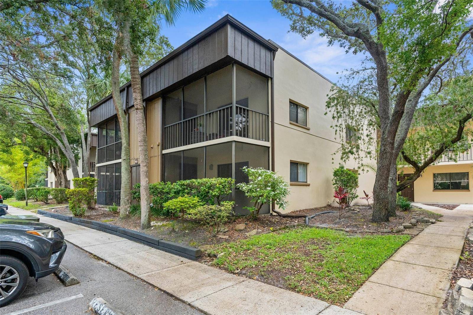 11805 RAINTREE LAKE LN #A, Tampa, FL 33617