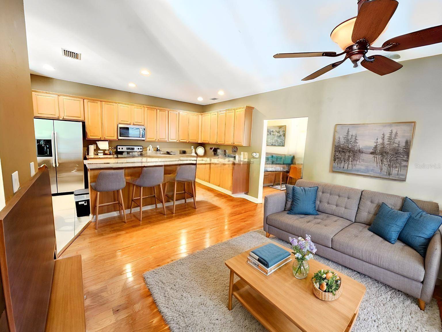 Tarpon Springs, FL 34689,1427 HILLVIEW LN
