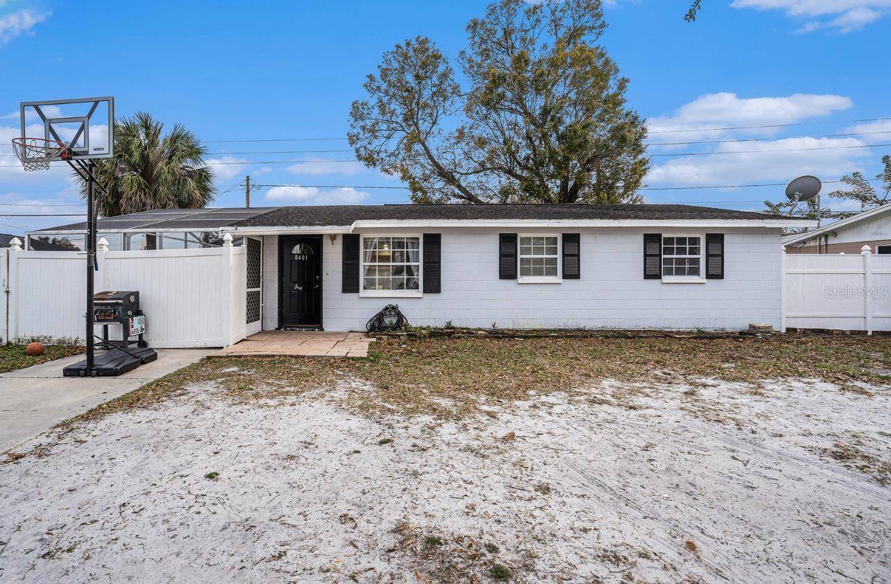 Tampa, FL 33615,8401 PINEWOOD ST