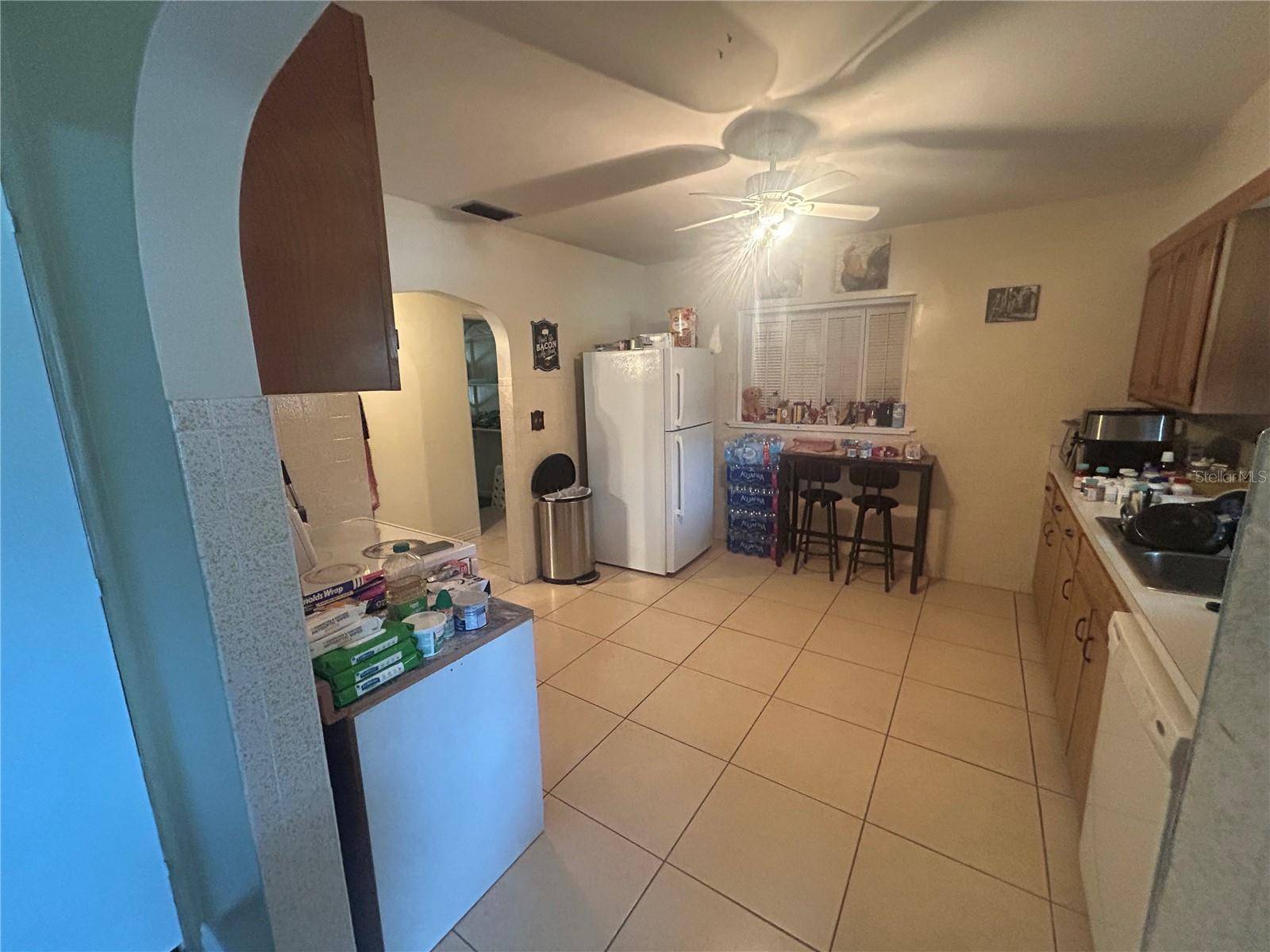 Spring Hill, FL 34610,18133 US HIGHWAY 41